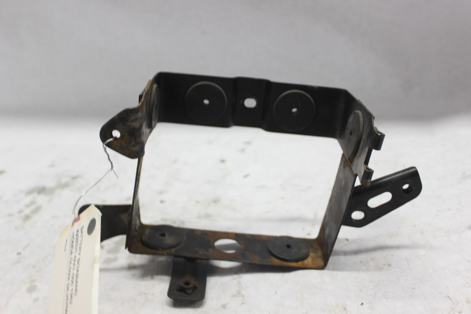 BATTERY BOX (BAND A) 50327-MA1-000 1982 HONDA GL500I SILVERWING