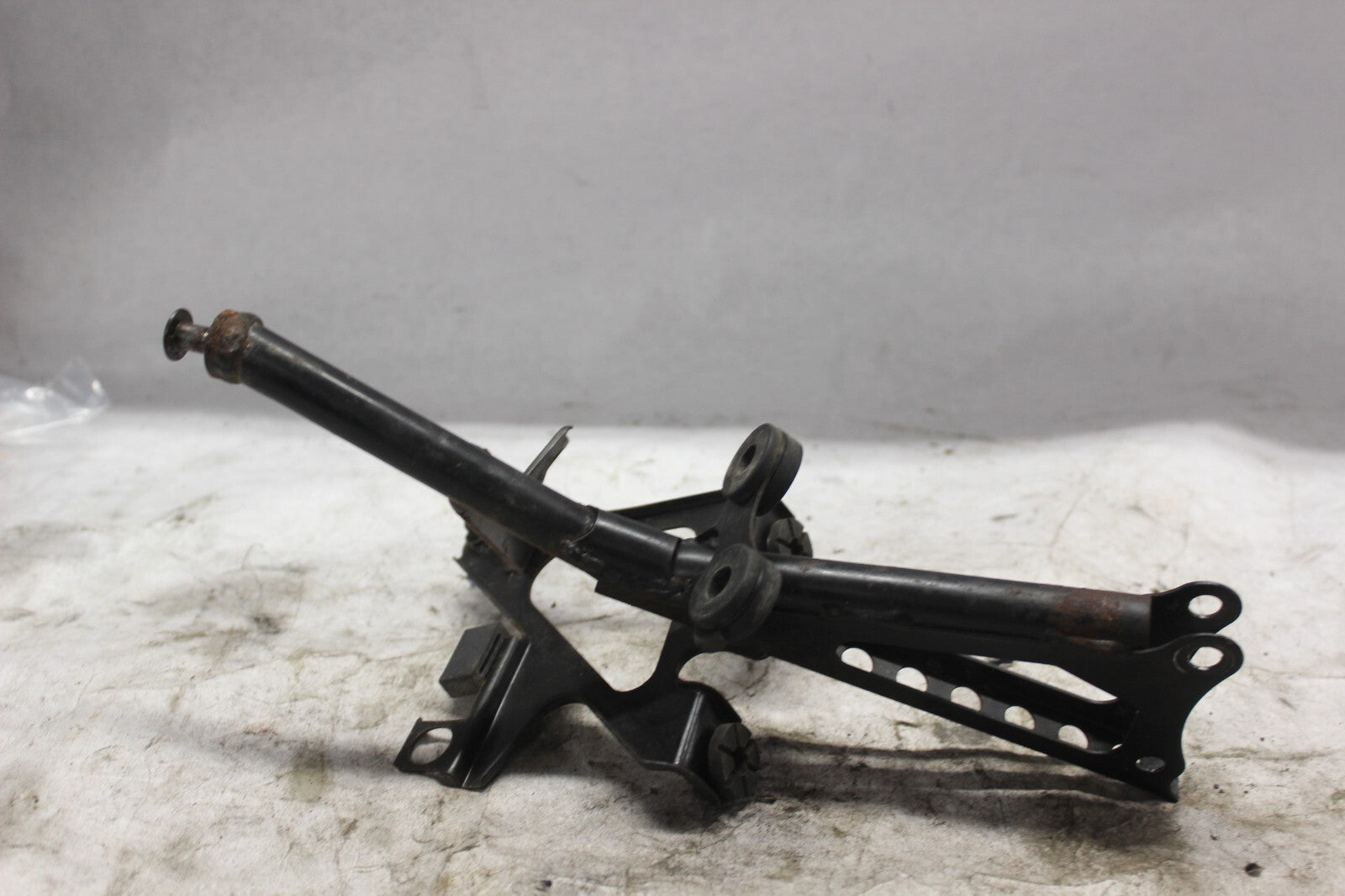 UPPER COWL STAY A 64501-MAS-E00 1998 HONDA CBR900RR