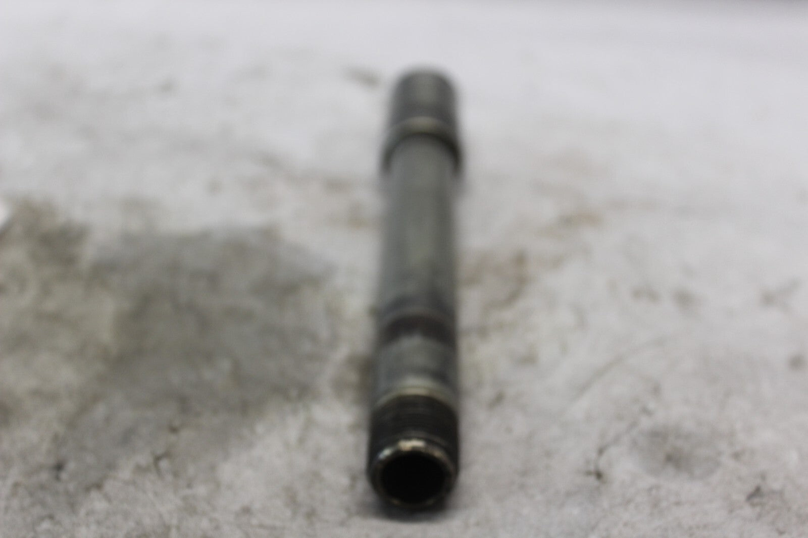 Front WHEEL Axle SUZUKI 54711-42F00 2002 SUZUKI HAYABUSA GSX1300R