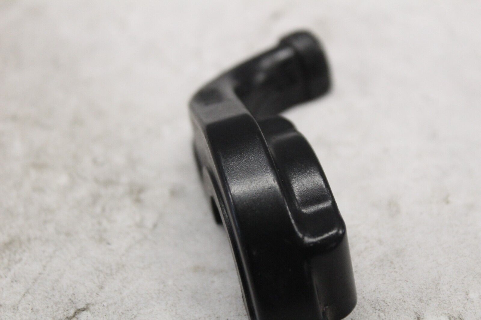 UPPER GRIP CAP 5VY-26281-00-00 2007 YAMAHA R6 YZFR6