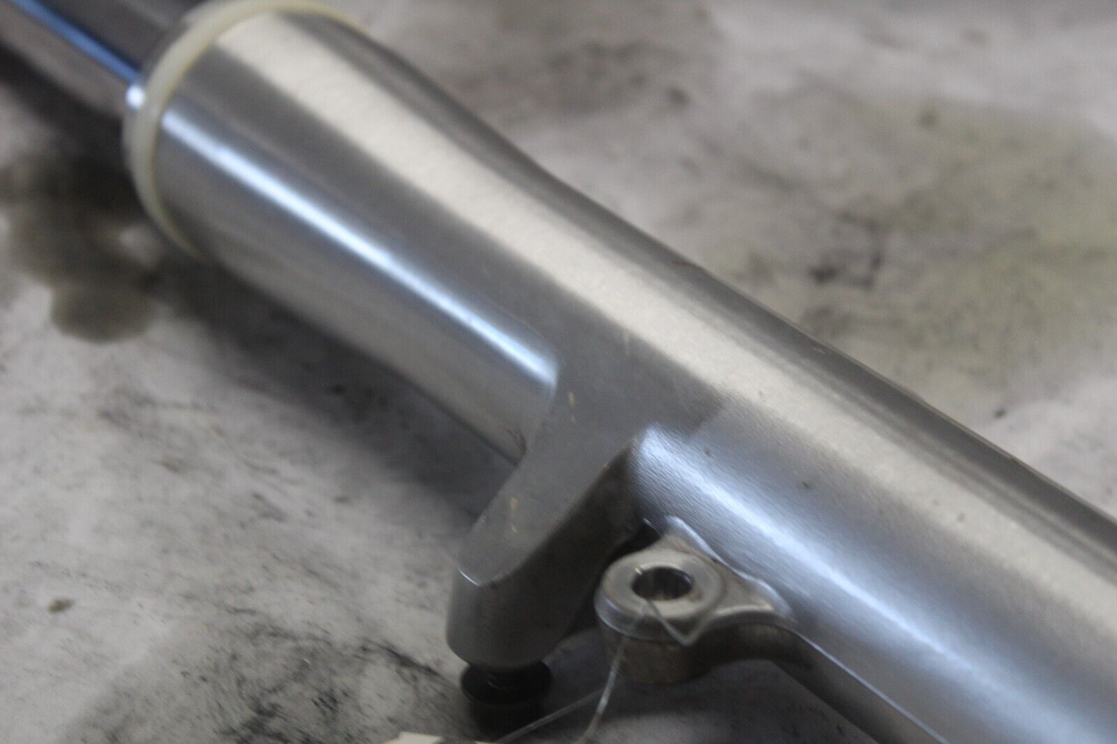 FRONT FORK ASSY RIGHT 5KS-23103-10-00 2003 XVS1100AT SILVERADO