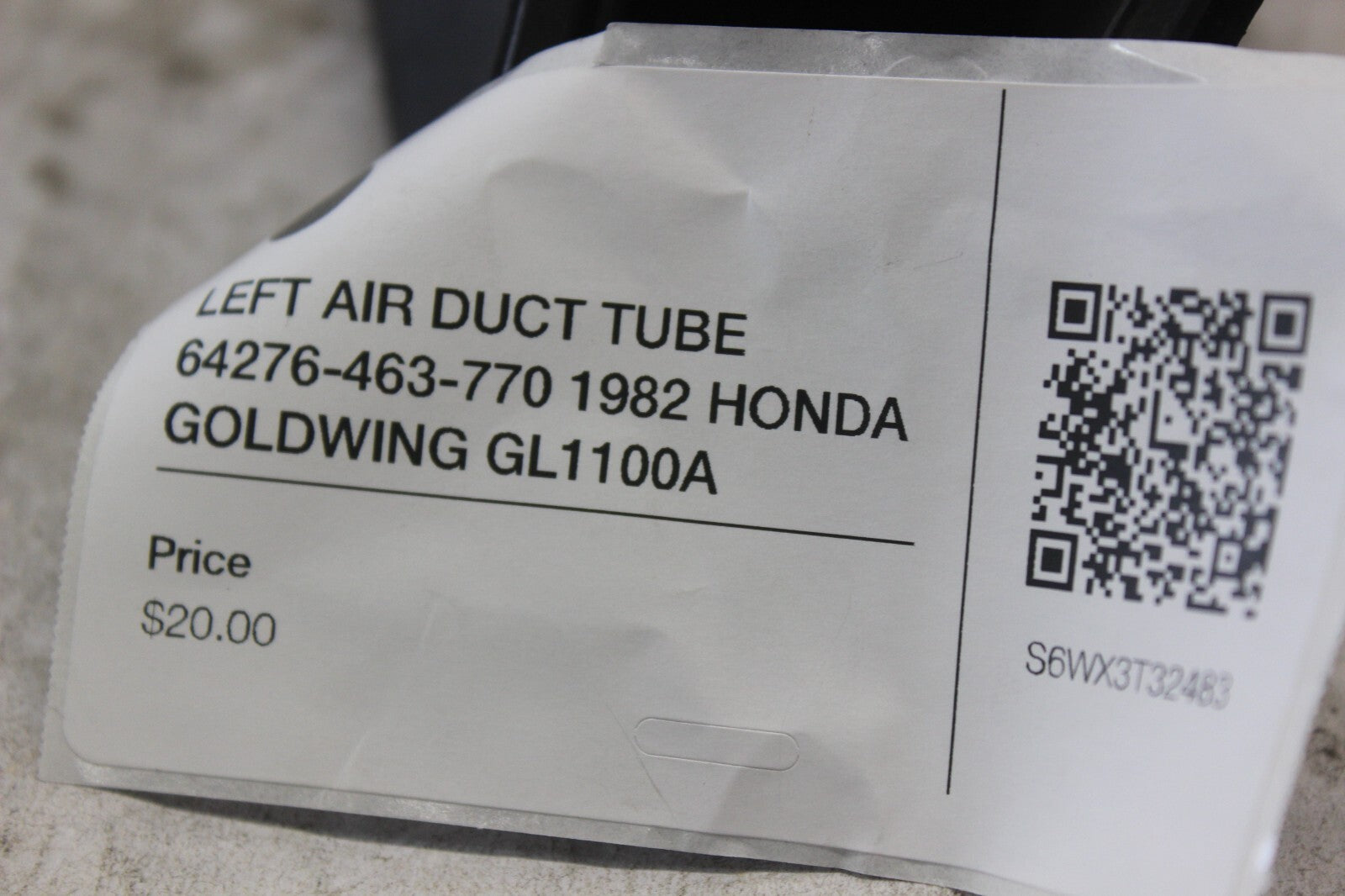 LEFT AIR DUCT TUBE 64276-463-770 1982 HONDA GOLDWING GL1100A