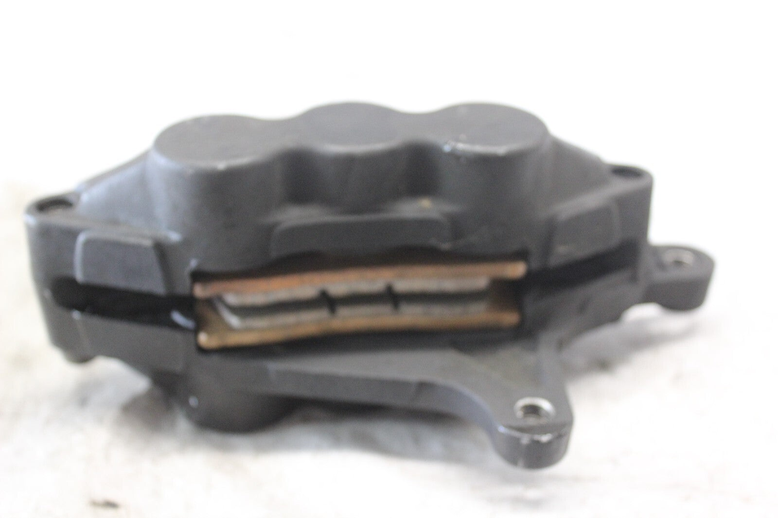 FRONT LEFT CALIPER ASSY 59300-33E11 2002 SUZUKI HAYABUSA GSX1300R