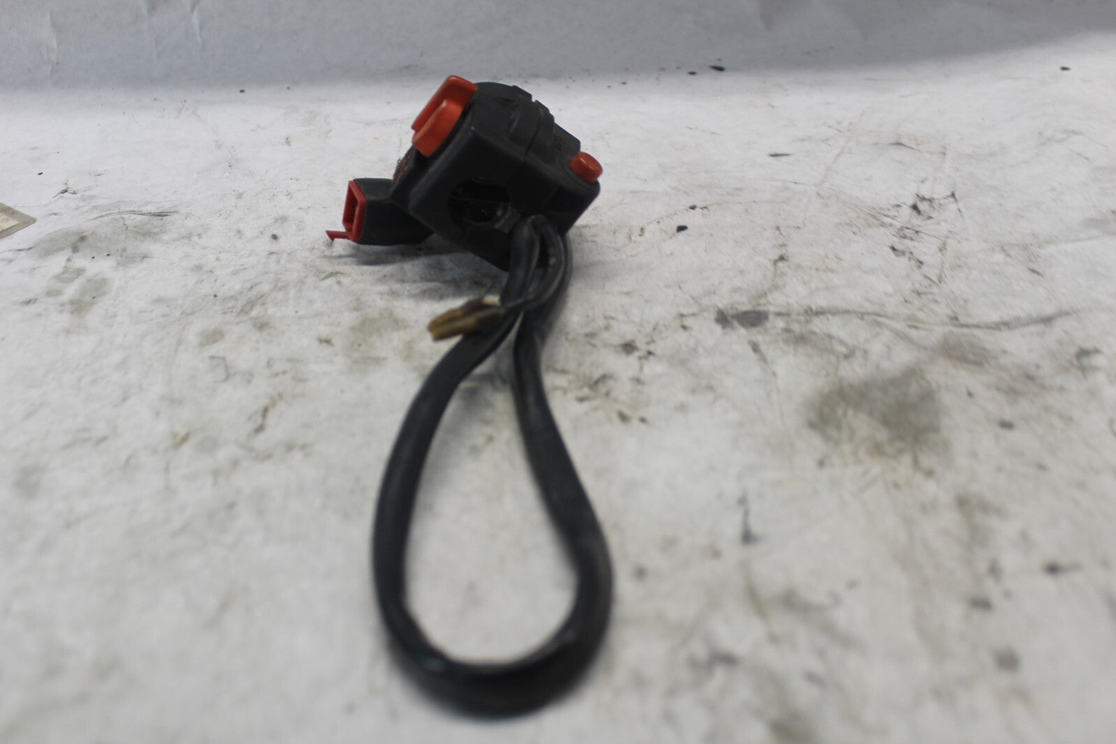 START/STOP SWITCH ASSY RIGHT 35130-MA1-670 1982 HONDA GL500I SILVERWING
