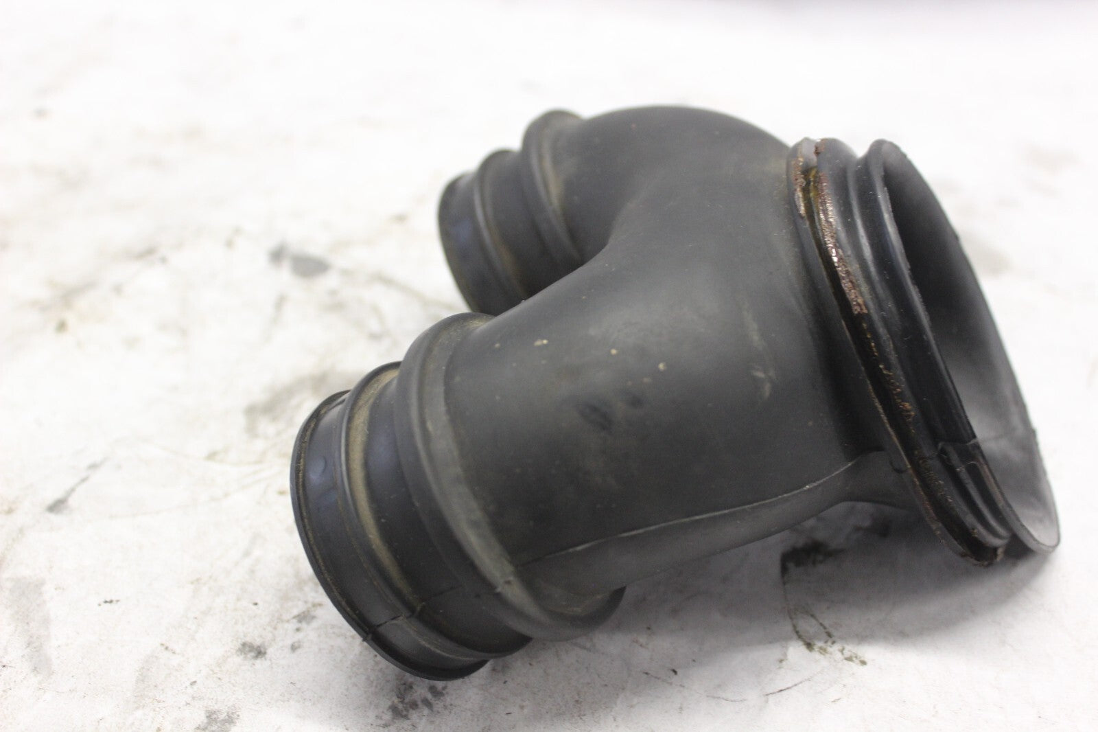 AIR CLEANER CONNECTING TUBE 17254-MA1-300 1982 HONDA GL500I SILVERWING