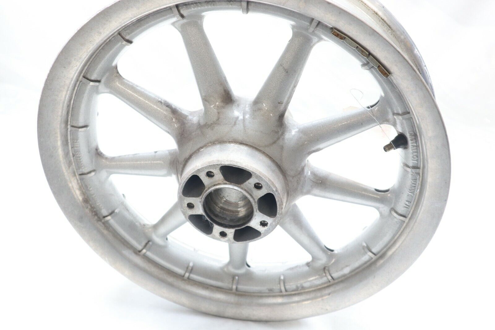 FRONT 9 Spoke Wagon Wheel Silver 16 x 3 No Bearing HARLEY DAVIDSON 43381-00