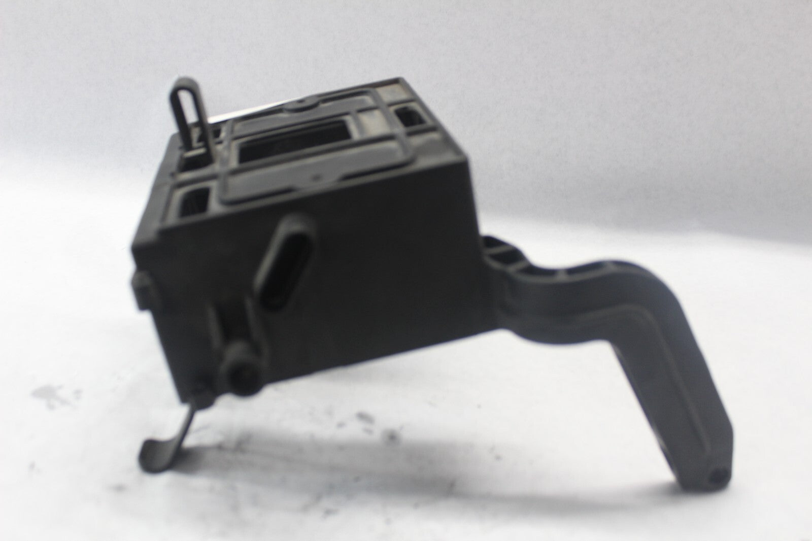 BATTERY TRAY 66281-08 2008 H-D ELECTRAGLIDE FLHT