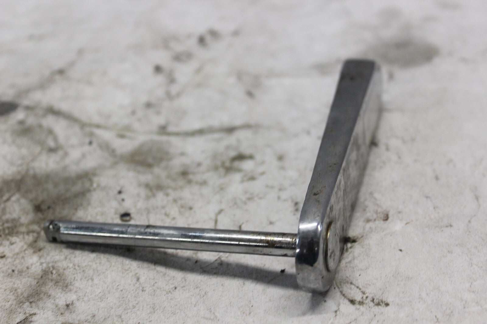LEFT SEAT LOCK SHAFT 77229-MA1-730 1982 HONDA GL500I SILVERWING