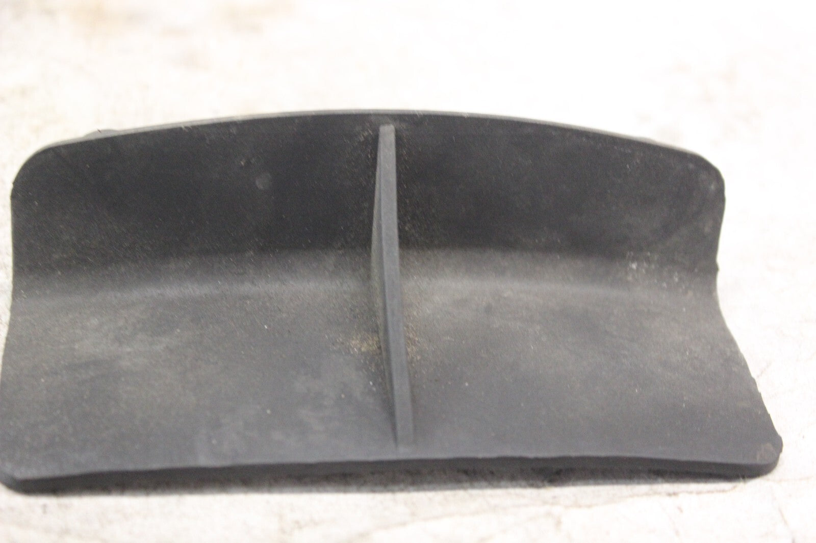 REAR UPPER MUDGUARD 63421-24F00 2002 SUZUKI HAYABUSA GSX1300R