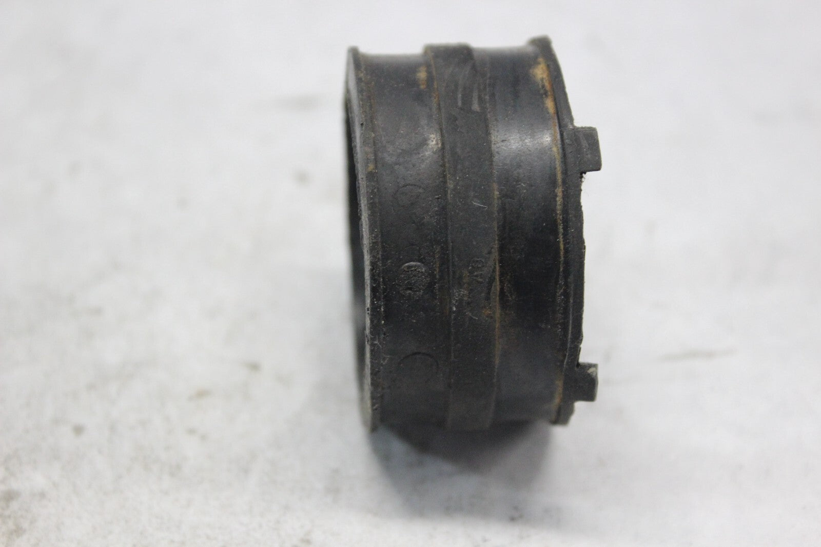 CARB INSULATOR 16211-MAS-E00 1998 HONDA CBR900RR