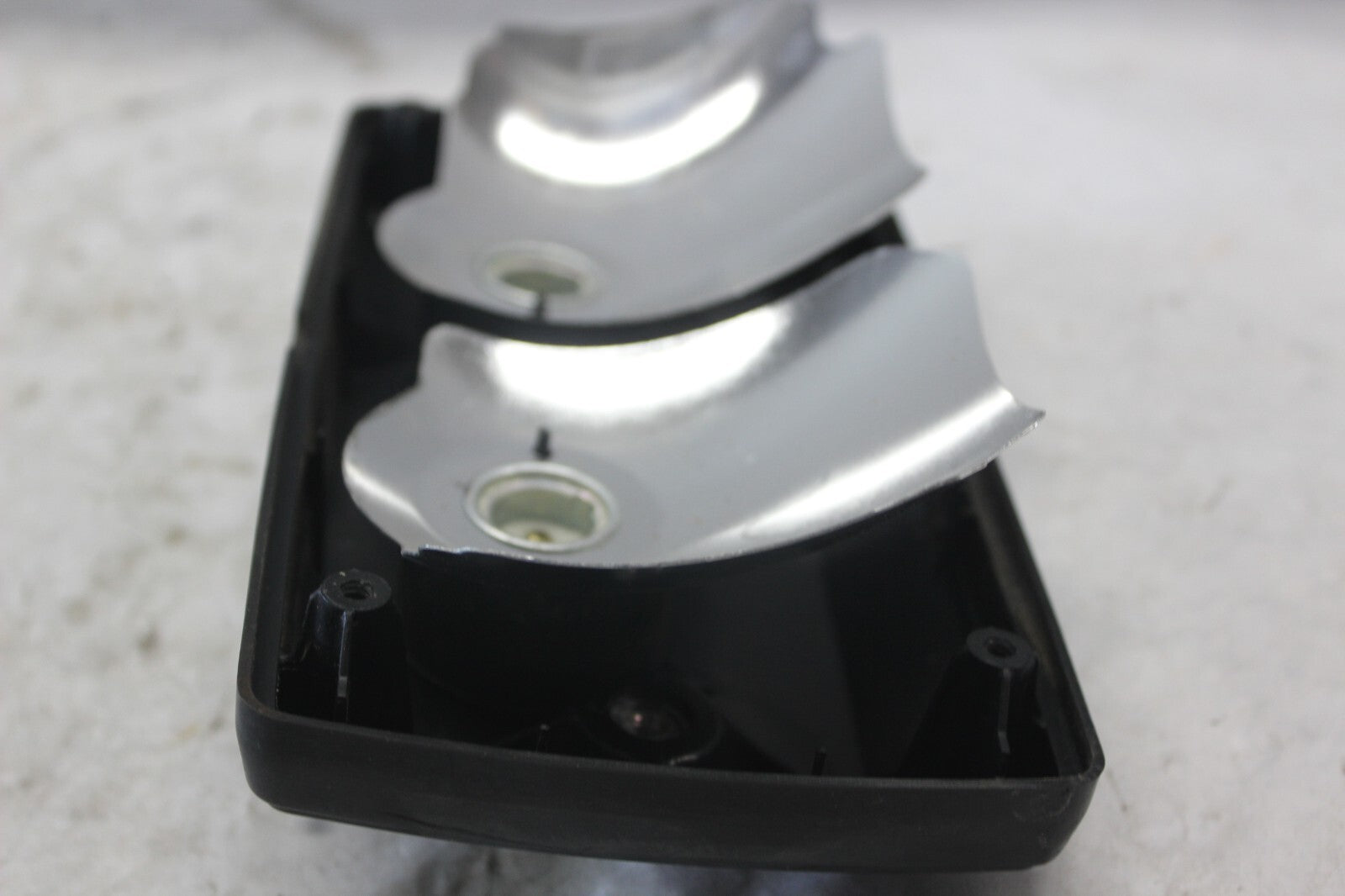 TAIL LIGHT BASE B 33703-463-670 1982 HONDA GOLDWING GL1100A