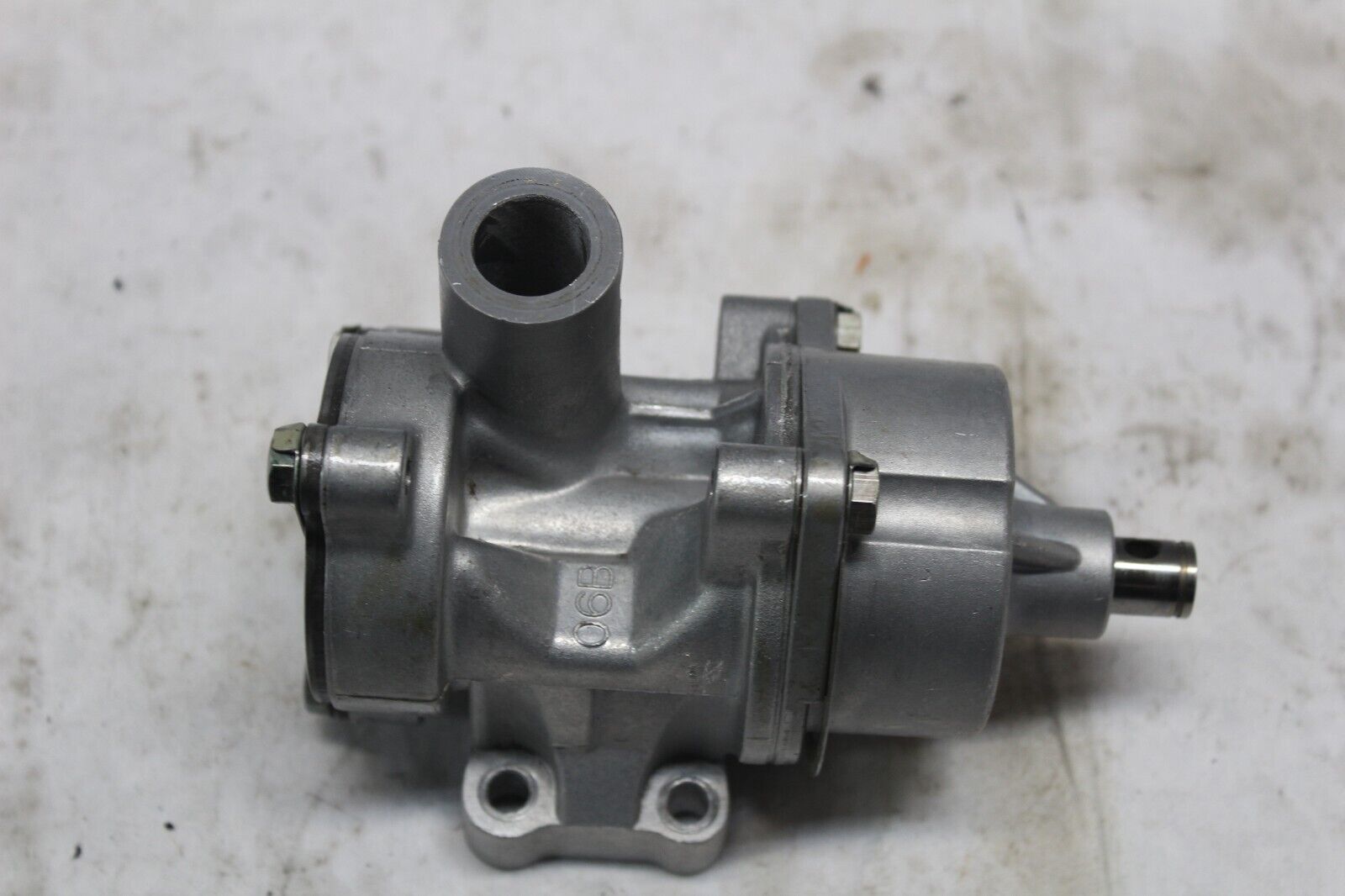 OIL PUMP ASSY 16400-06B30 2002 KATANA GSX750F