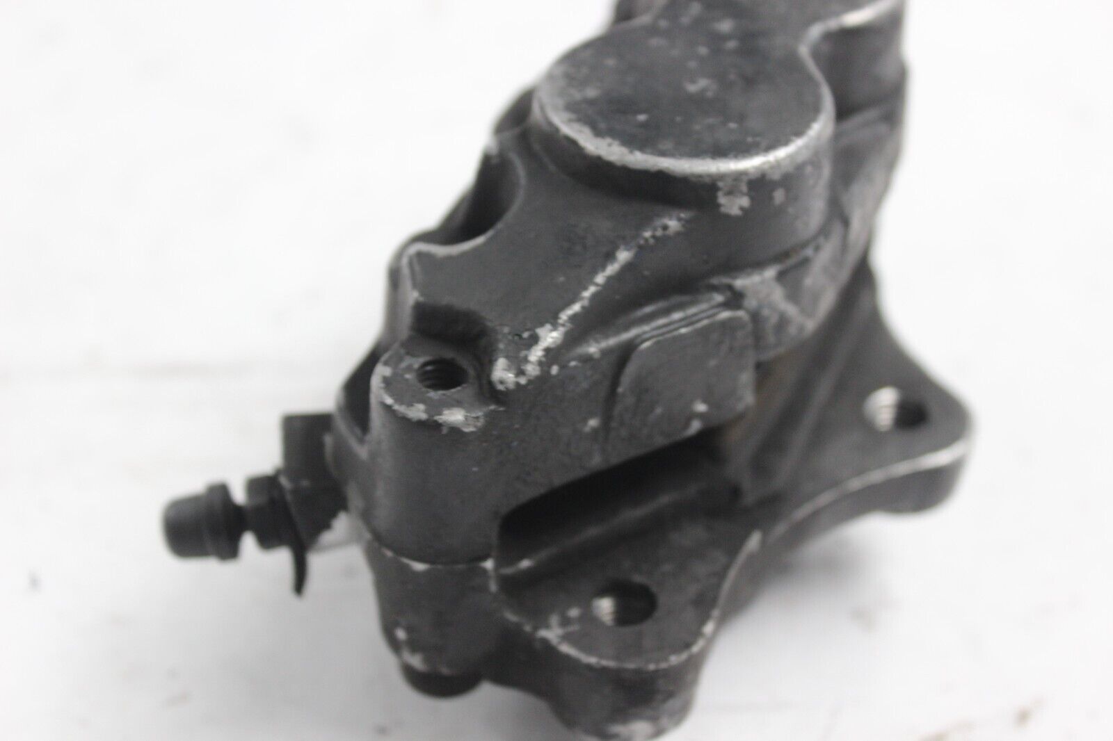43041-1856-8Q FRONT RIGHT CALIPER 2001 KAWASAKI ZX-9R