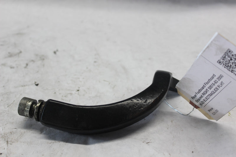 Rear Footboard Floorboard Bracket RIGHT 50518-83 2000 H-D ELECTRAGLIDE FLHT