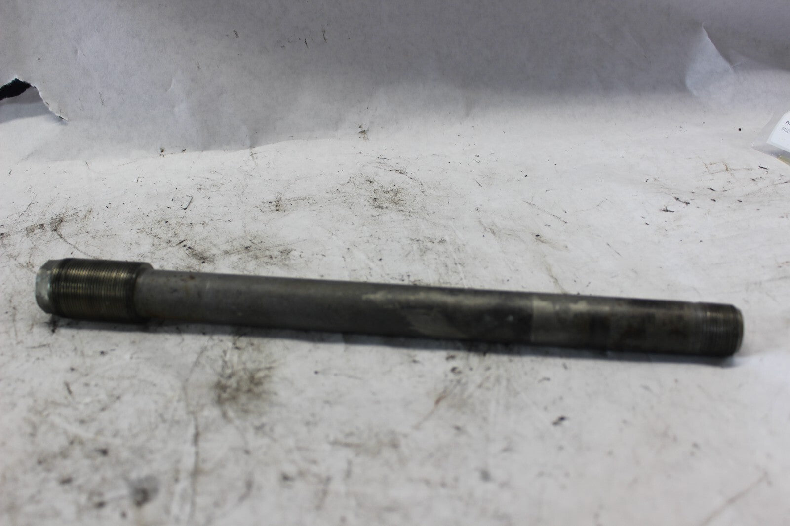 SWINGARM PIVOT SHAFT 61211-33E00 2002 SUZUKI GSX-R1000