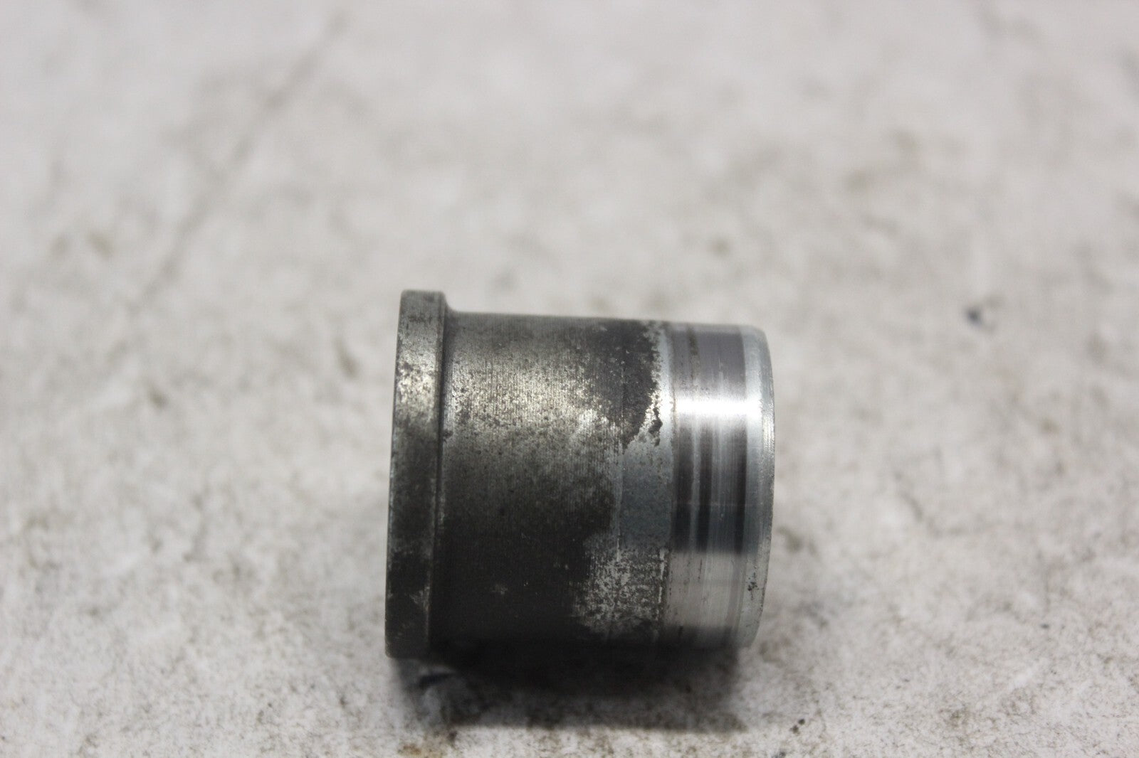 FRONT RIGHT AXLE COLLAR 44311-MAZ-000 1998 HONDA CBR900RR