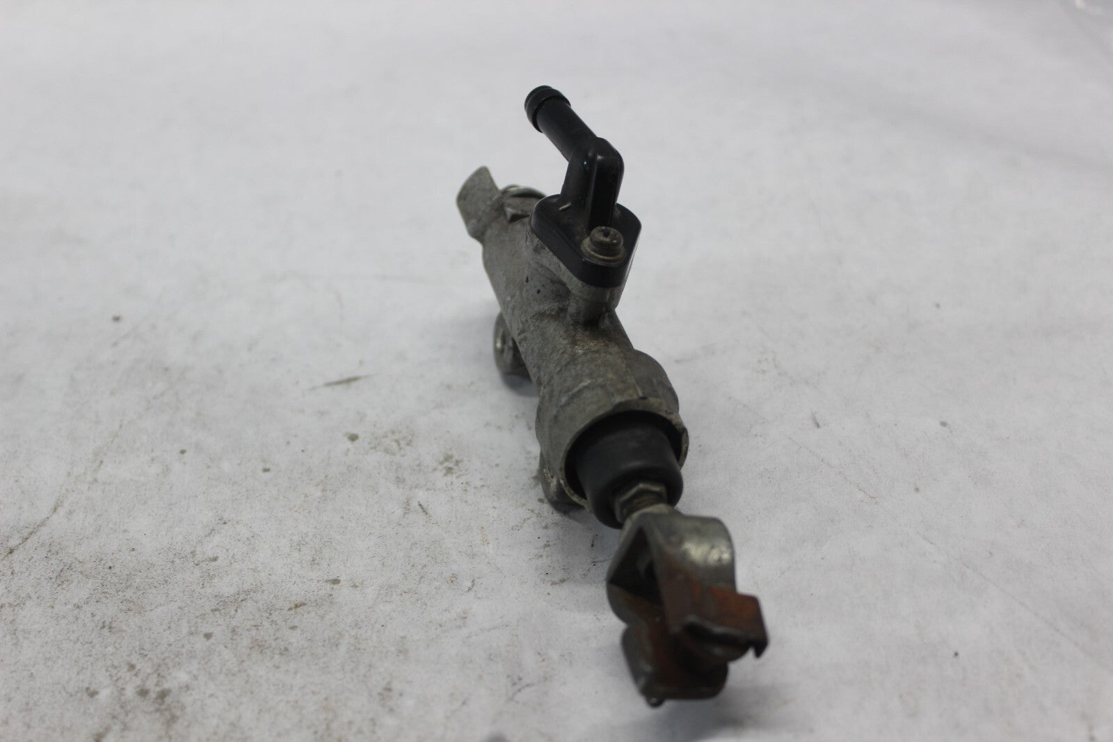 REAR MASTER CYLINDER ASSY 43510-MAS-E01 1998 HONDA CBR900RR