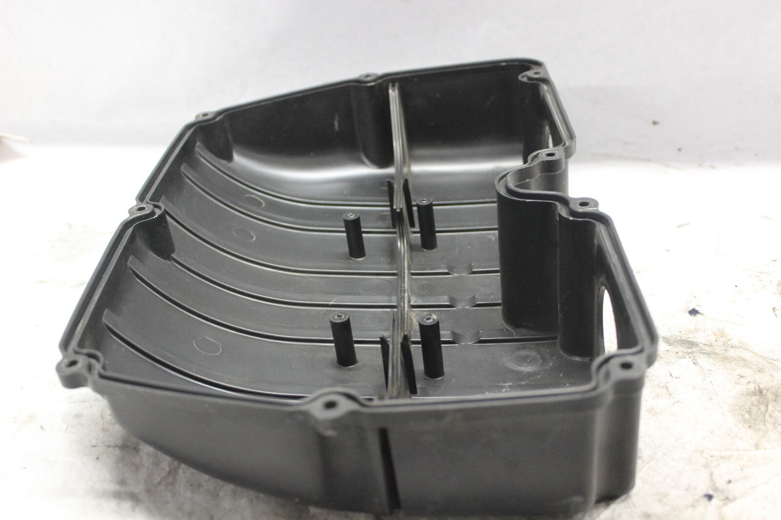 AIR CLEANER COVER 17231-MW0-000 1998 HONDA CBR900RR