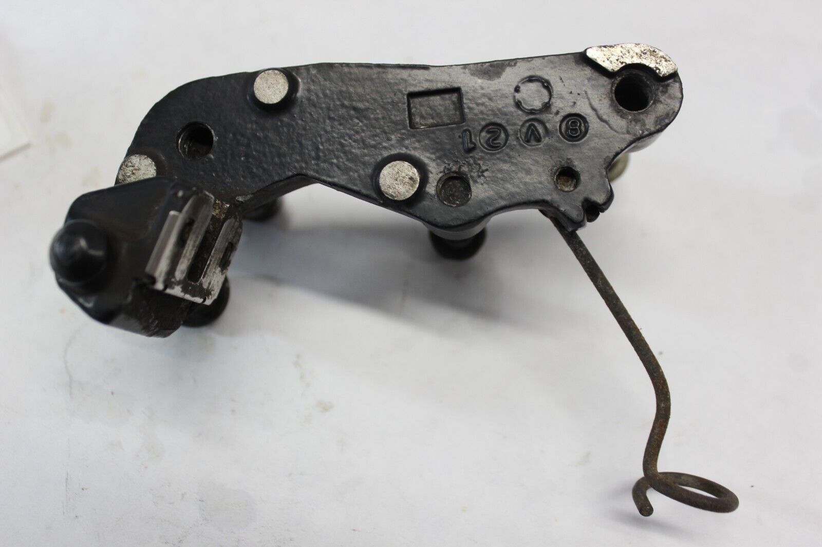 Front Caliper Bracket Left 45110-ME1-671 1984 Honda VF700C
