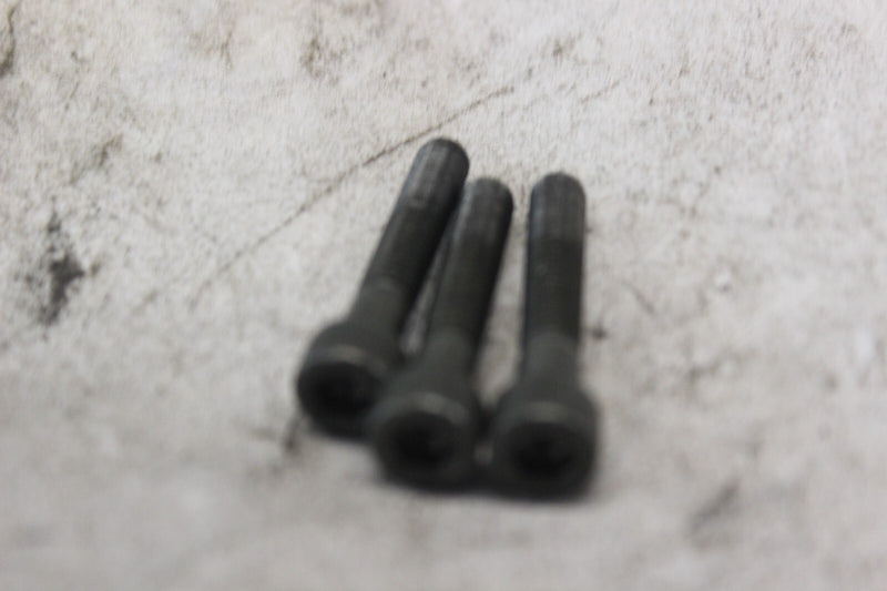 STATOR MOUNTING BOLT 3PCS 07130-06353 2002 SUZUKI HAYABUSA GSX1300R