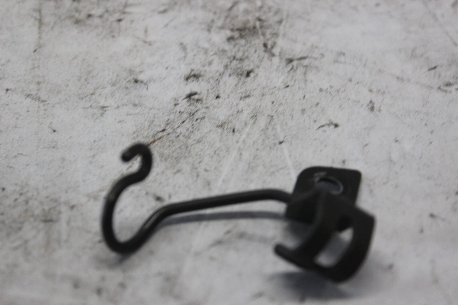 BRAKE HOSE CLAMP 1 59260-40F00 2002 SUZUKI GSX-R1000