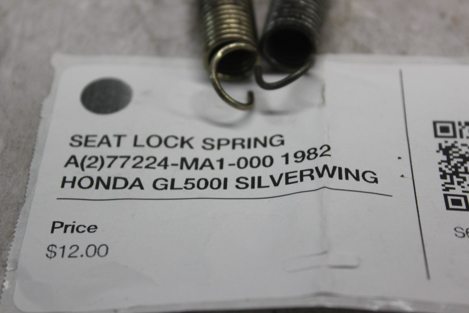 SEAT LOCK SPRING A (2) 77224-MA1-000 1982 HONDA GL500I SILVERWING12