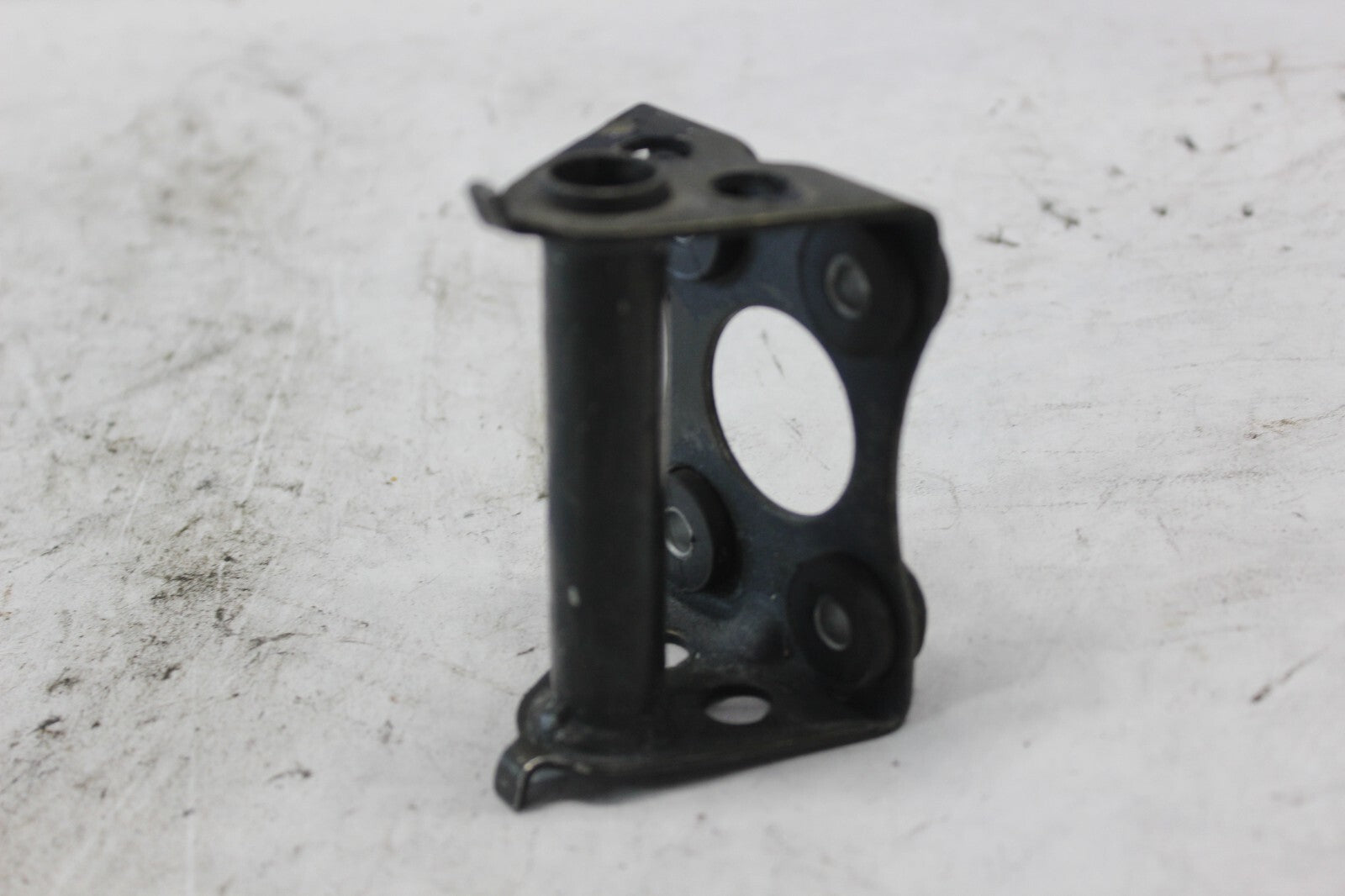 REAR TANK BRACKET 1 44530-35F00 2002 SUZUKI GSX-R1000