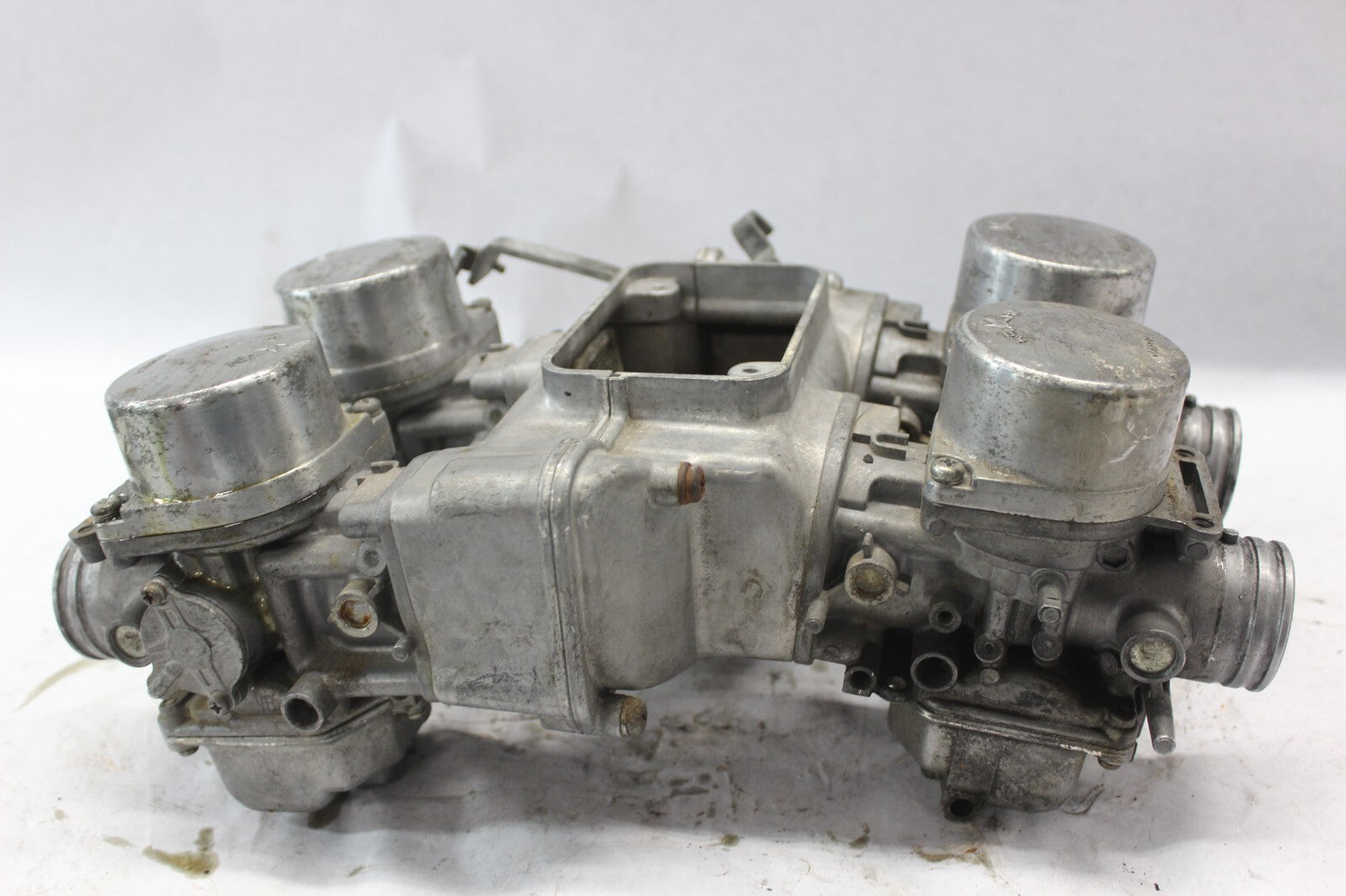 CARBURETOR ASSY SEE PICS 16100-MB9-014 1982 HONDA GOLDWING GL1100A