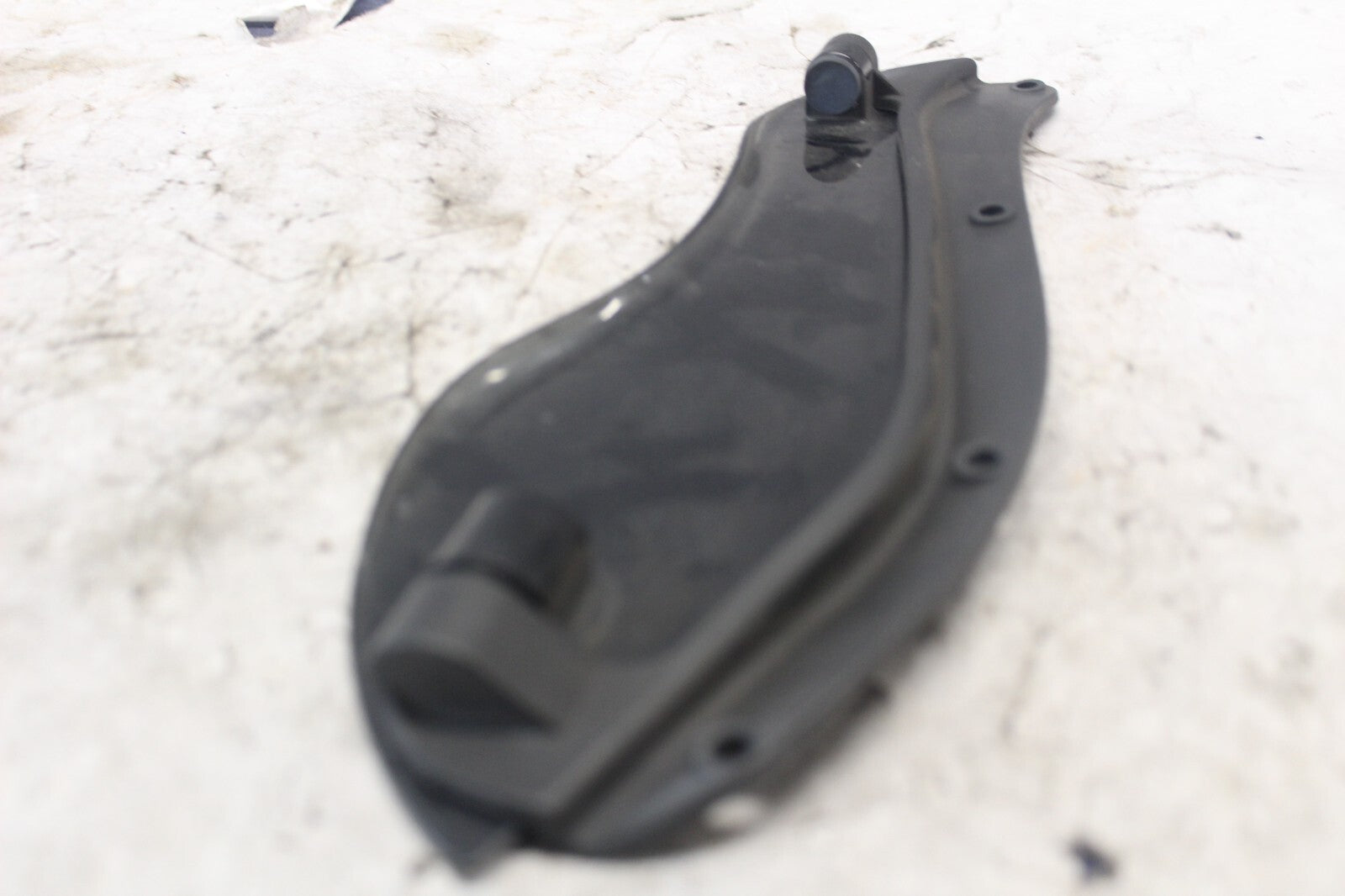 FAIRING AIR DEFLECTOR RIGHT 58128-08 2010 H-D ULTRA CLASSIC FLHTCU