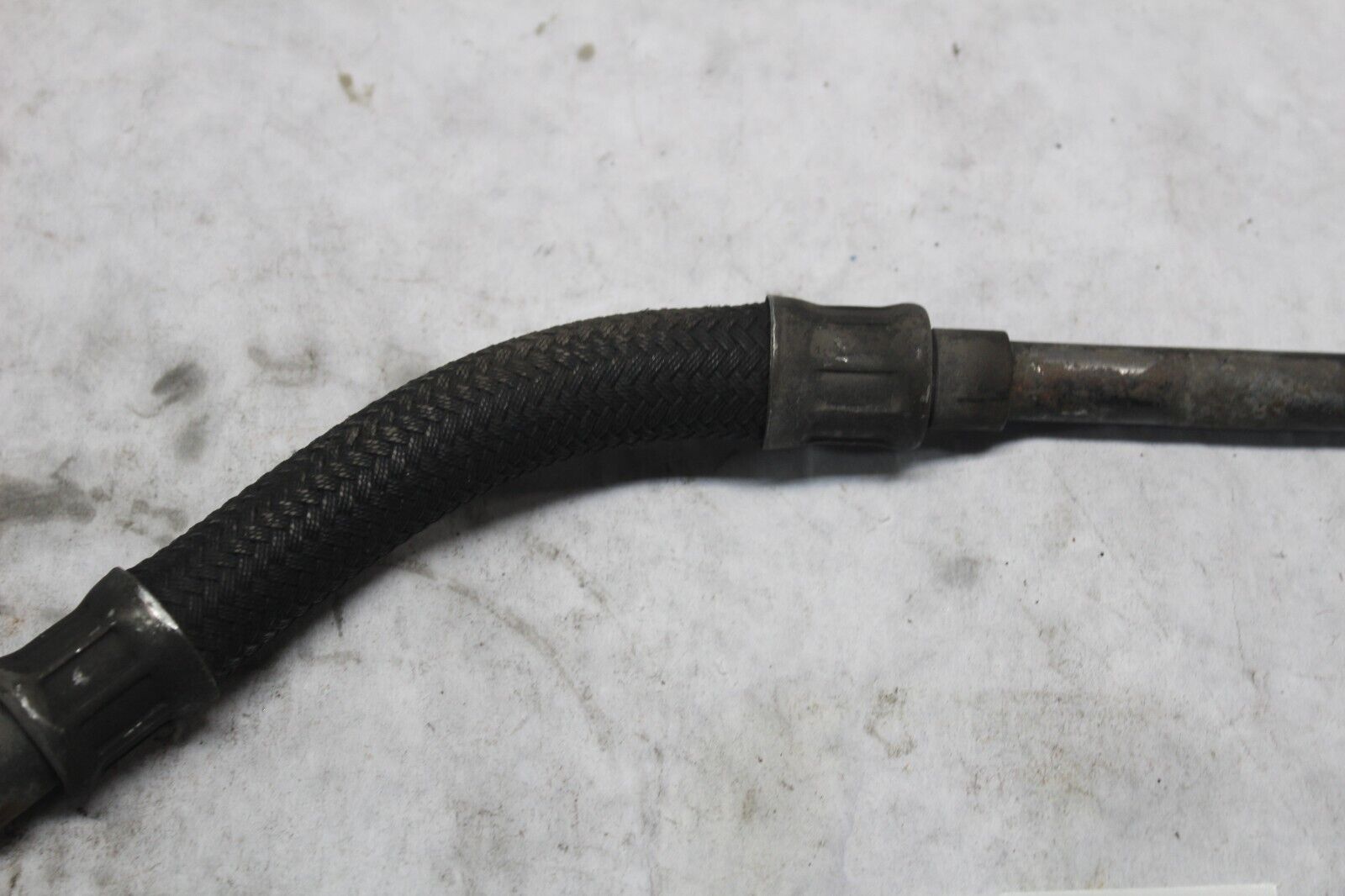 OIL COOLER HOSE LEFT 16470-32F00 2001 SUZUKI BANDIT GSF1200S