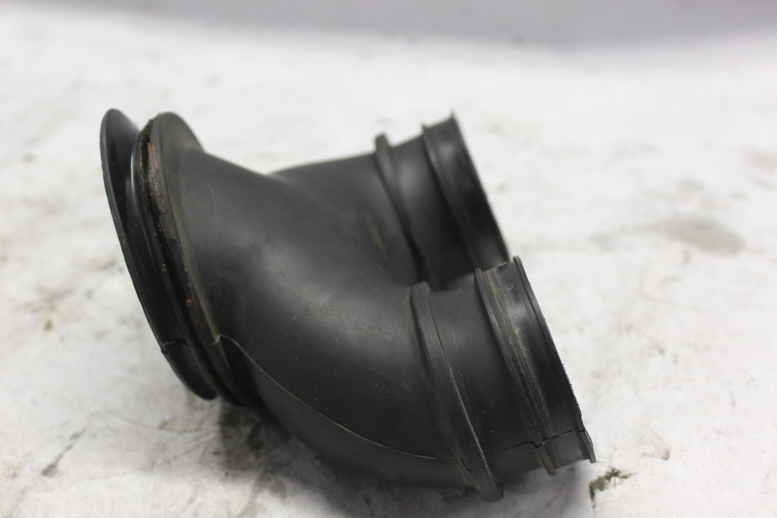 AIR CLEANER CONNECTING TUBE 17254-MA1-300 1982 HONDA GL500I SILVERWING