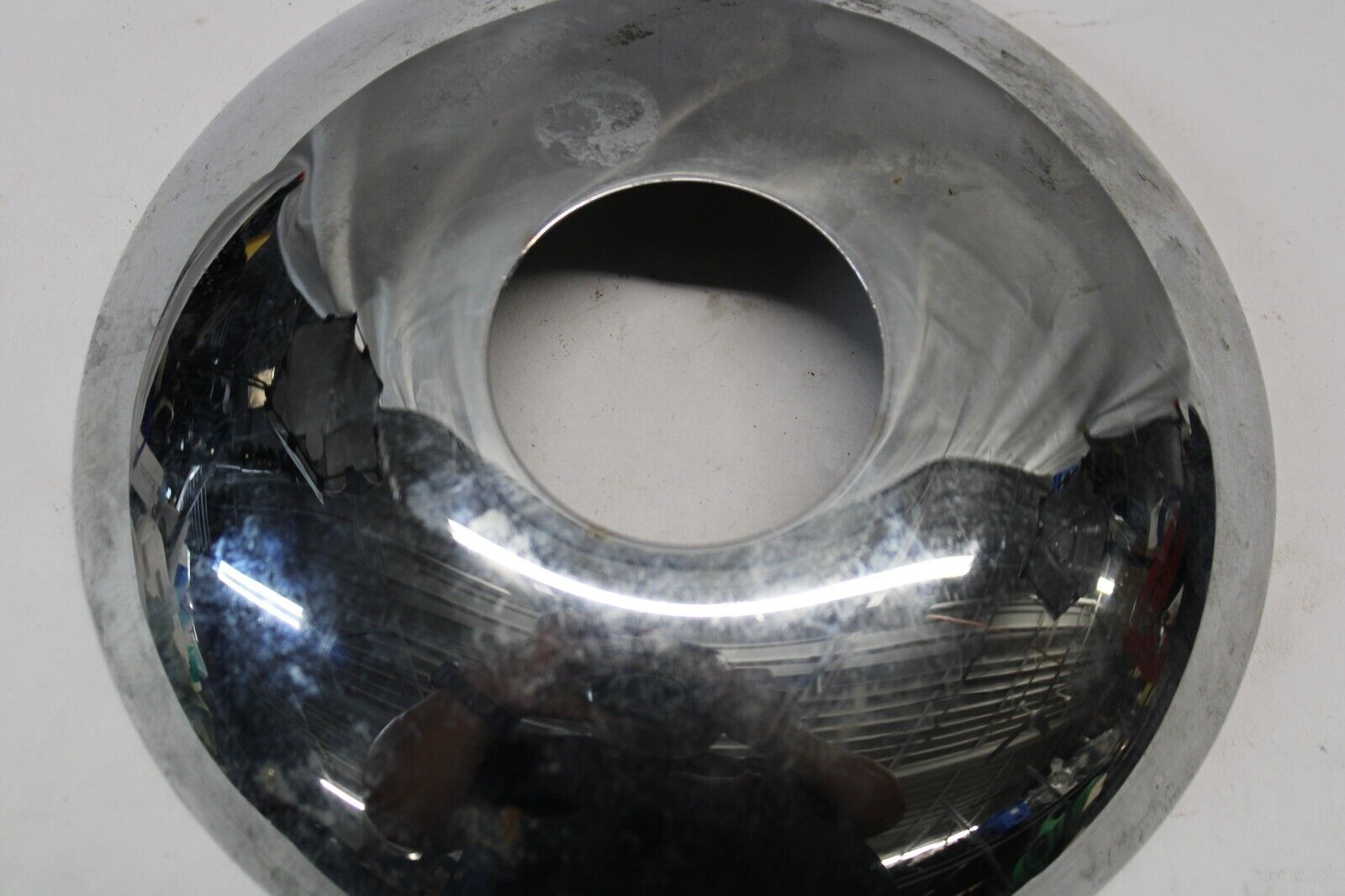 FRONT WHEEL Hub Cap Chrome 43067-97 Harley Davidson