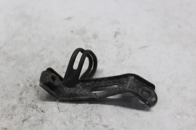 RIGHT LOWER COWL STAY 64546-MW0-000 1998 HONDA CBR900RR