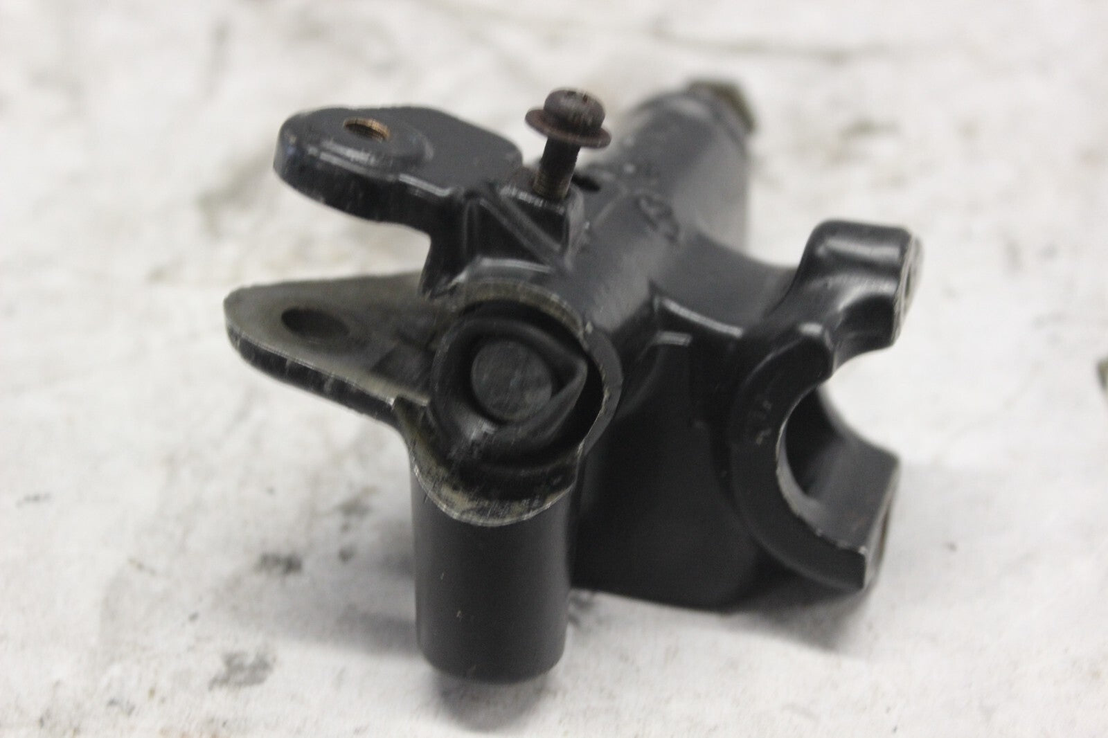 FRONT BRAKE MASTER CYLINDER 45500-MA5-672 1982 HONDA GL500I SILVERWING