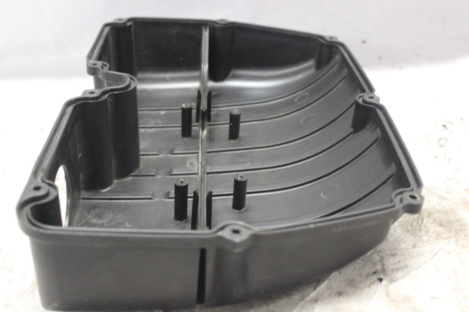 AIR CLEANER COVER 17231-MW0-000 1998 HONDA CBR900RR