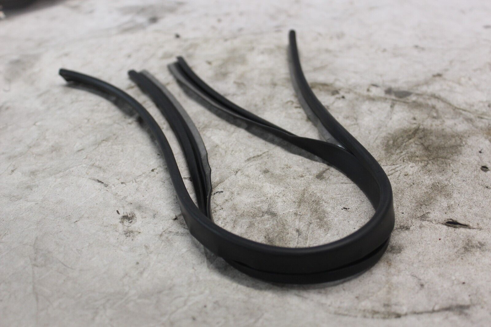 TANK CONSOLE RUBBER GASKET 2PCS 70900947 2022 H-D PAN AMERICA RA1250