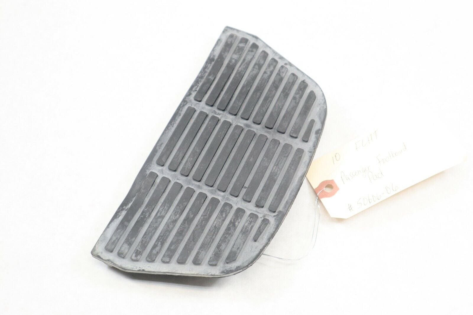 OEM Harley Davidson Passenger Footboard Floorboard Rubber 50606-06