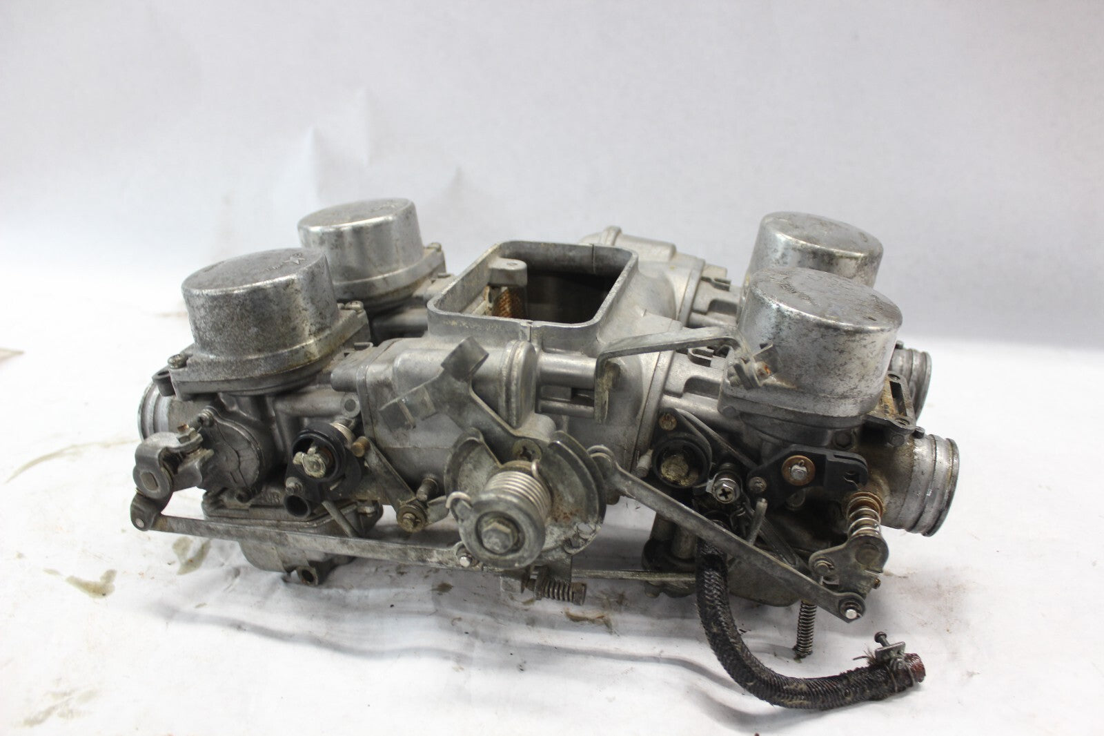 CARBURETOR ASSY SEE PICS 16100-MB9-014 1982 HONDA GOLDWING GL1100A