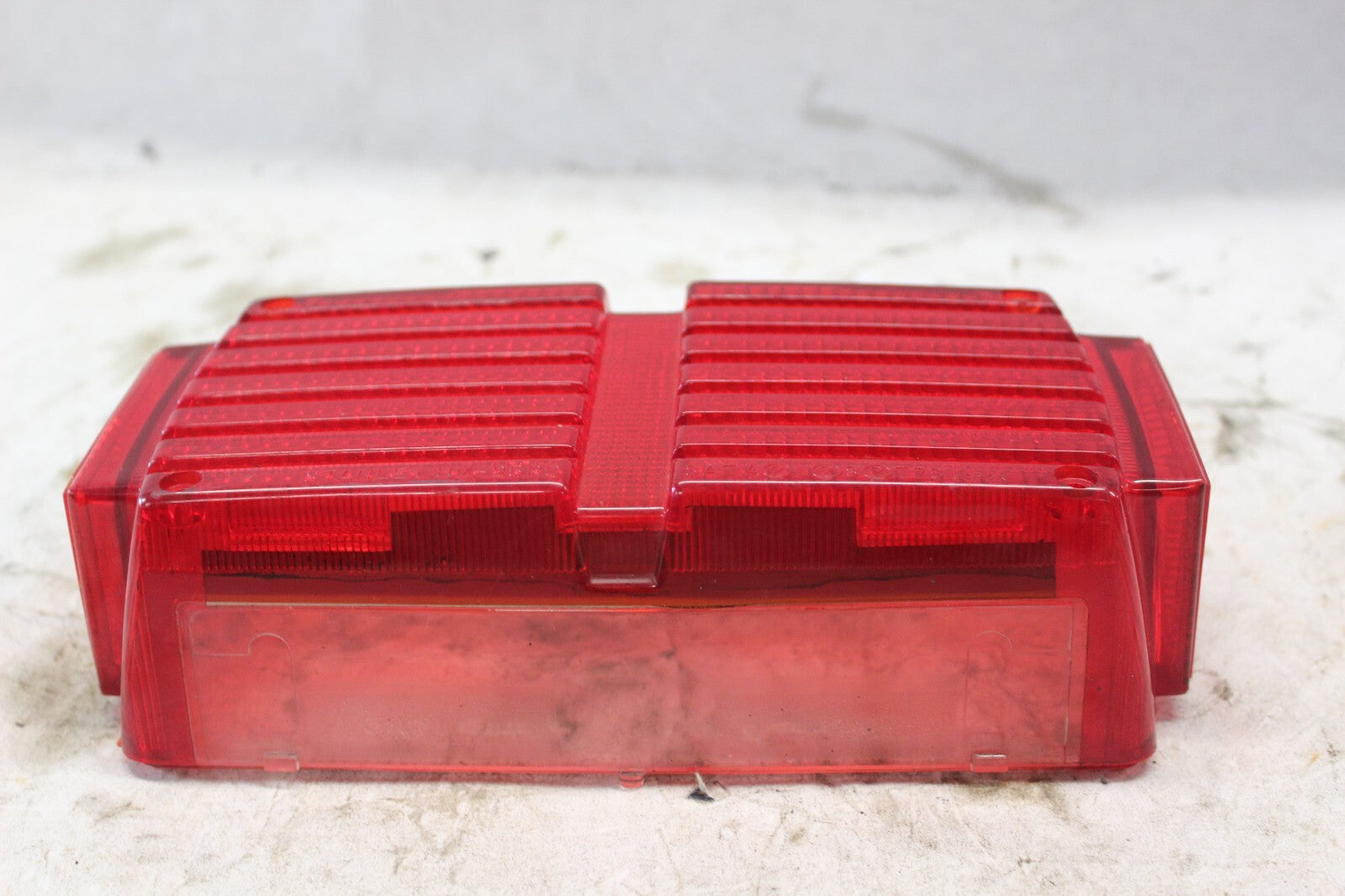 TAILLIGHT LENS RED 33702-422-671 1982 HONDA GOLDWING GL1100A