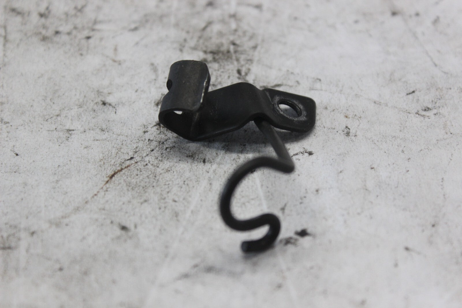 BRAKE HOSE CLAMP 1 59260-40F00 2002 SUZUKI GSX-R1000