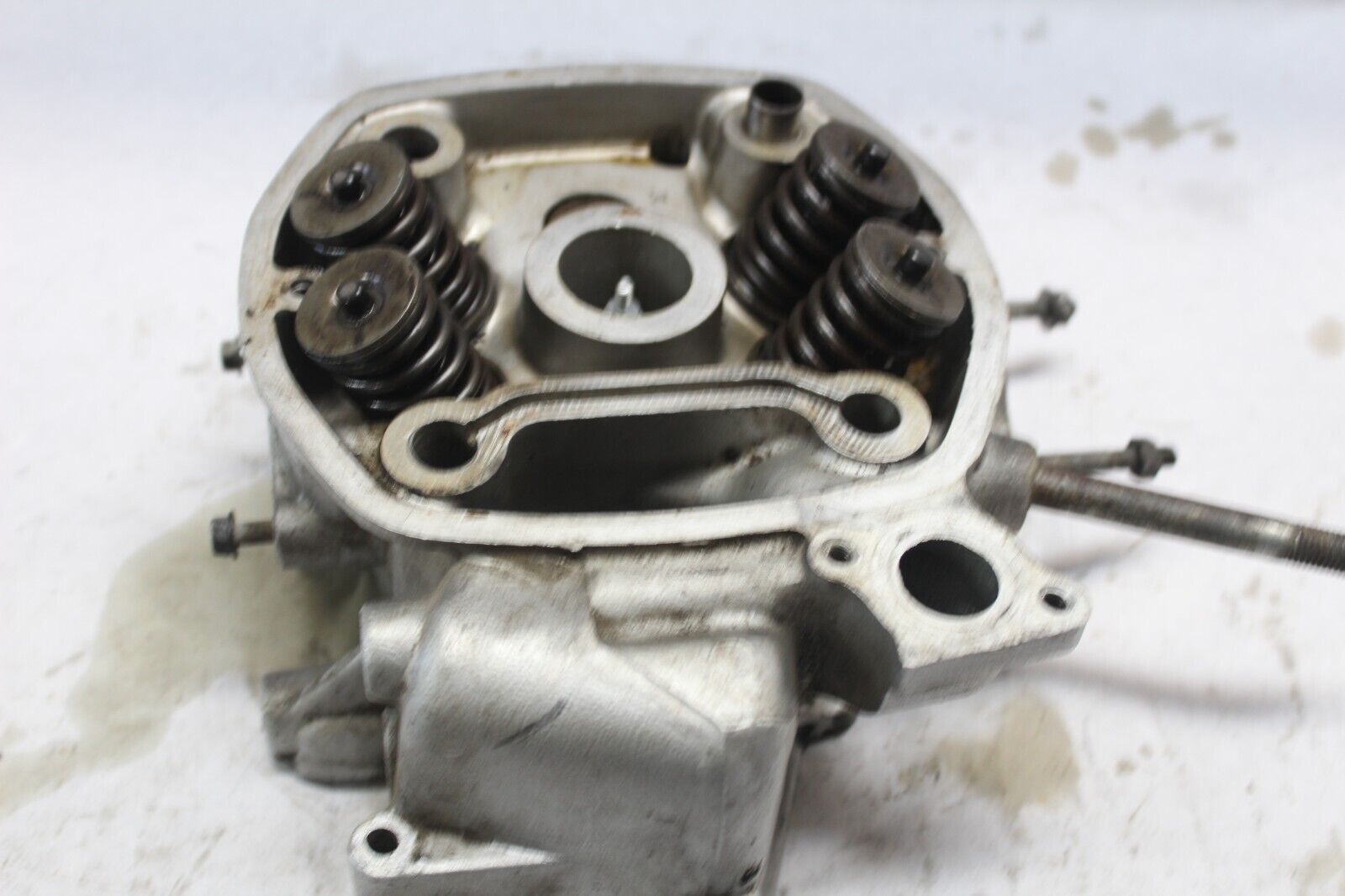 LEFT CYLINDER HEAD 12210-MA1-000 1982 GL500I SILVERWING