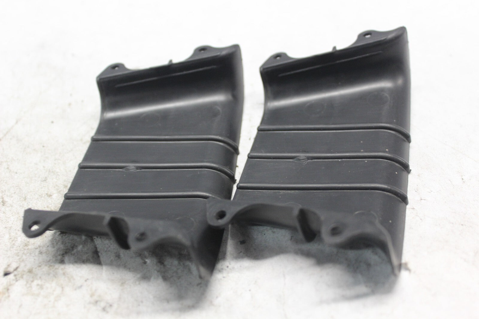 INNER AIR CLEANER DUCT 2PCS 17235-MW0-000 1998 HONDA CBR900RR
