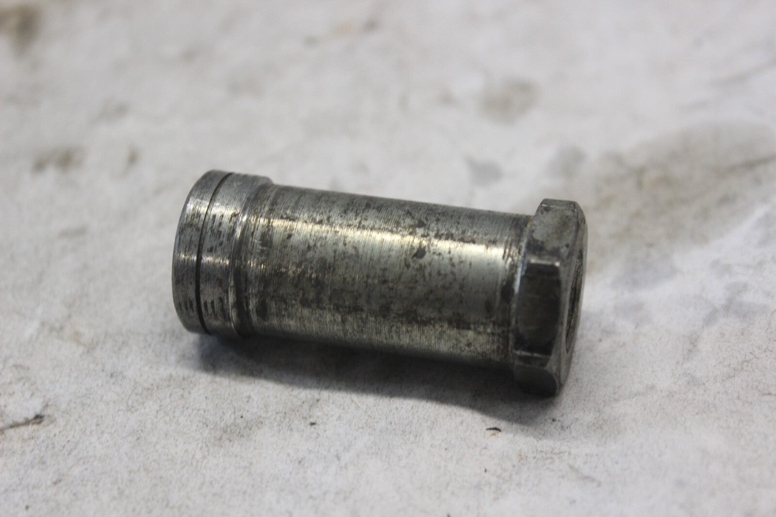 FRONT AXLE NUT 12MM 90305-463-000 1982 HONDA GOLDWING GL1100A