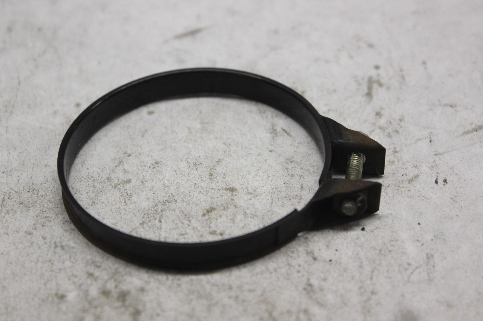 AIR CLEANER TUBE CLAMP 17255-MN1-670  1998 HONDA CBR900RR