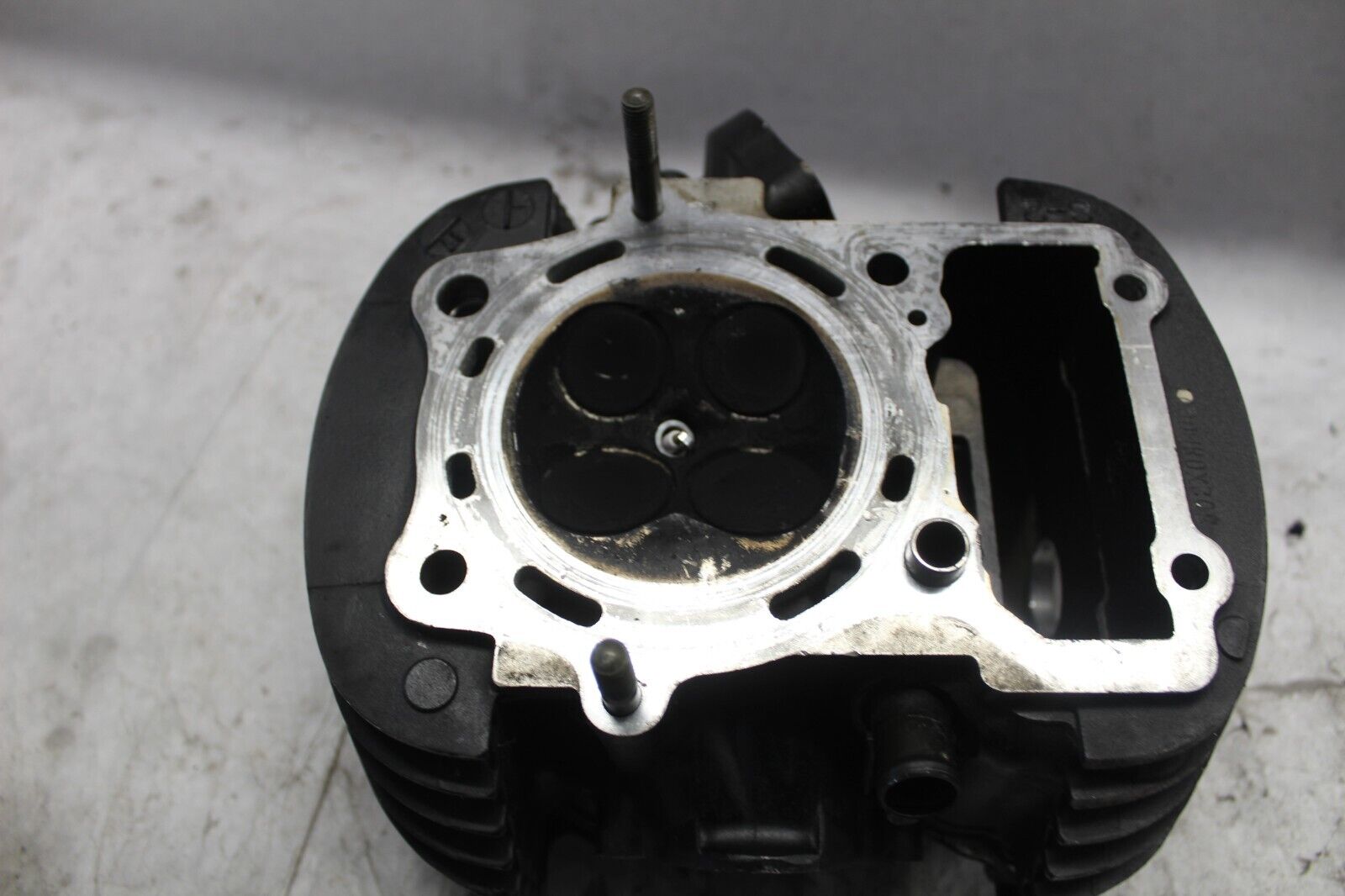 FRONT CYLINDER HEAD ASSY 11101-41F00 2003 SUZUKI VOLUSIA VL800