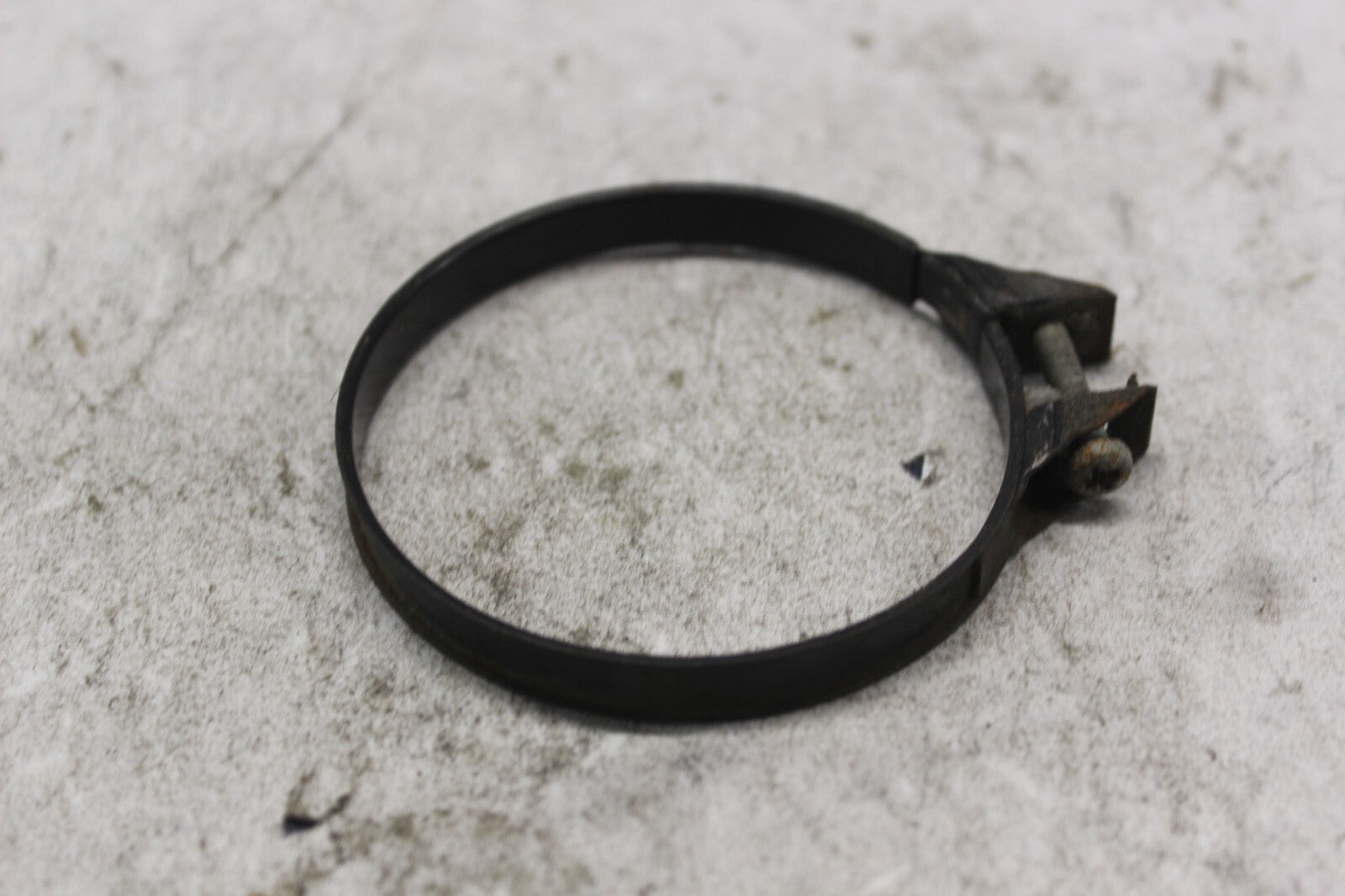 AIR CLEANER TUBE CLAMP 17255-MN1-670  1998 HONDA CBR900RR