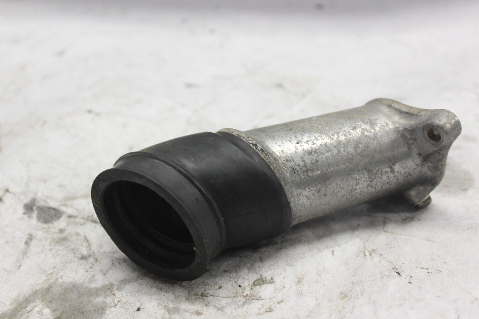 LEFT CARBURETOR INSULATOR 16221-MA1-000 1982 HONDA GL500I SILVERWING