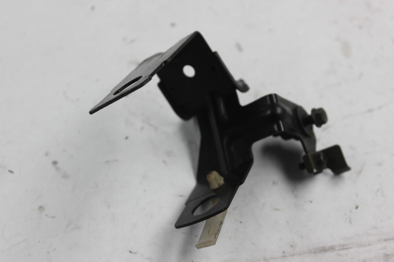 FUEL PUMP BRACKET 11052-1842 2001 KAWASAKI ZX-9R