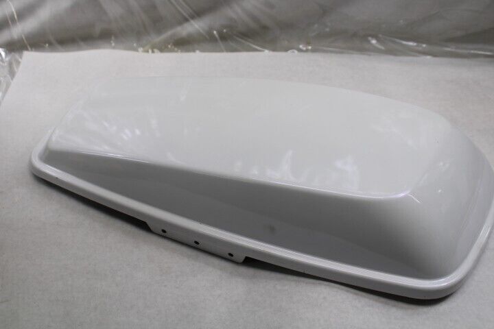 OEM Harley Davidson Saddlebag Lid RIGHT 90200411