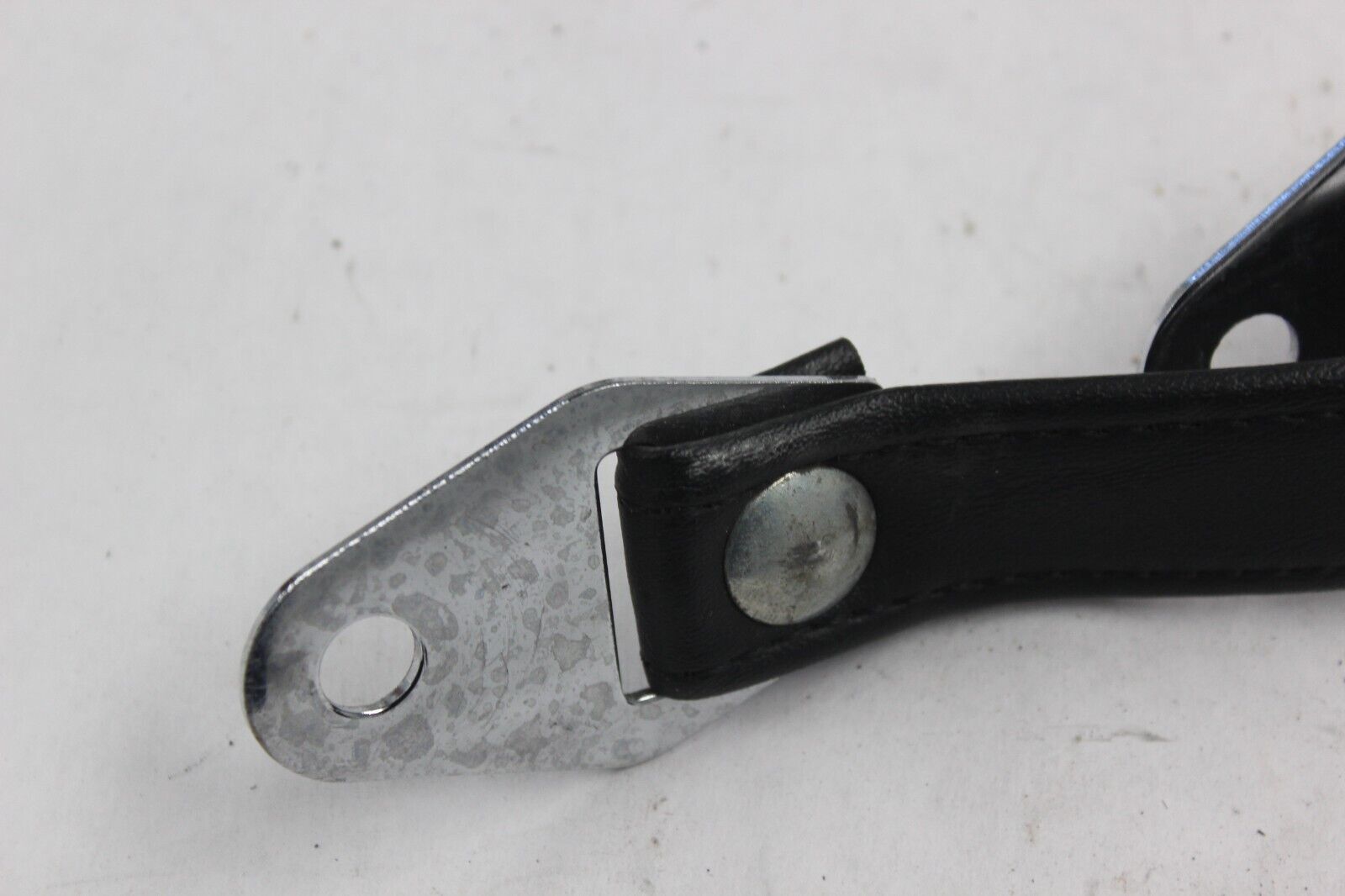 52400054 PASSENGER HANG ON STRAP HARLEY DAVIDSON